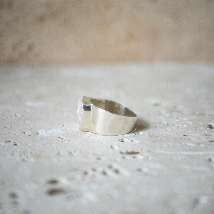 Bague de sceau large et carrée en argent sterling 925 avec perle d'eau douce naturelle