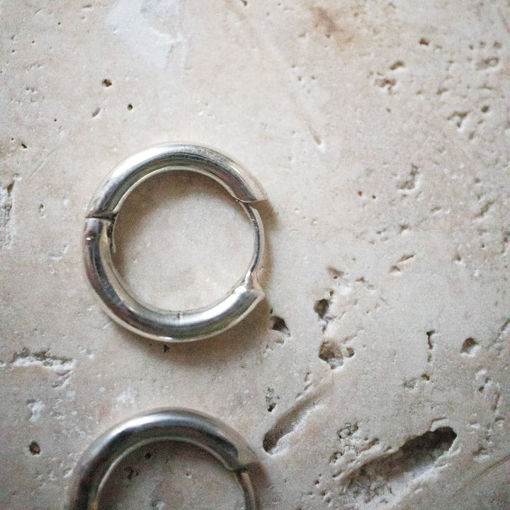 Créoles Huggie – Petites Boucles d'Oreilles en Argent Sterling 925, faites à la main