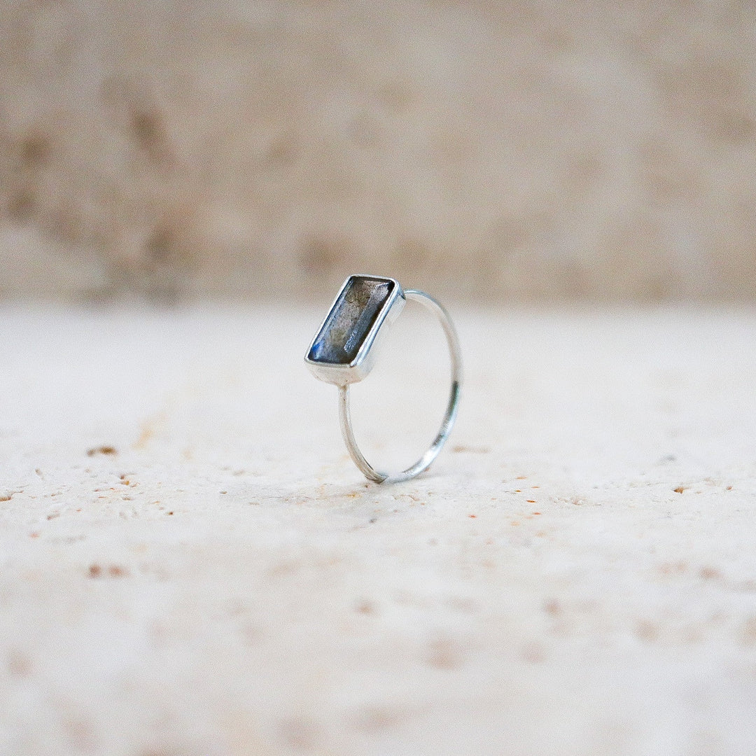 Bague en labradorite carrée en argent sterling 925 bleu-vert