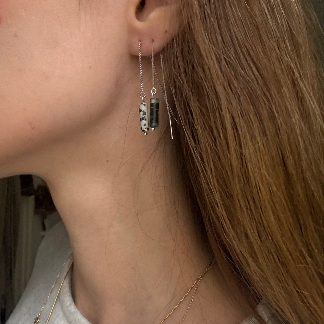Boucles d'oreilles threader en filigrane avec Jaspe Dalmatien – Argent Sterling 925, fait main
