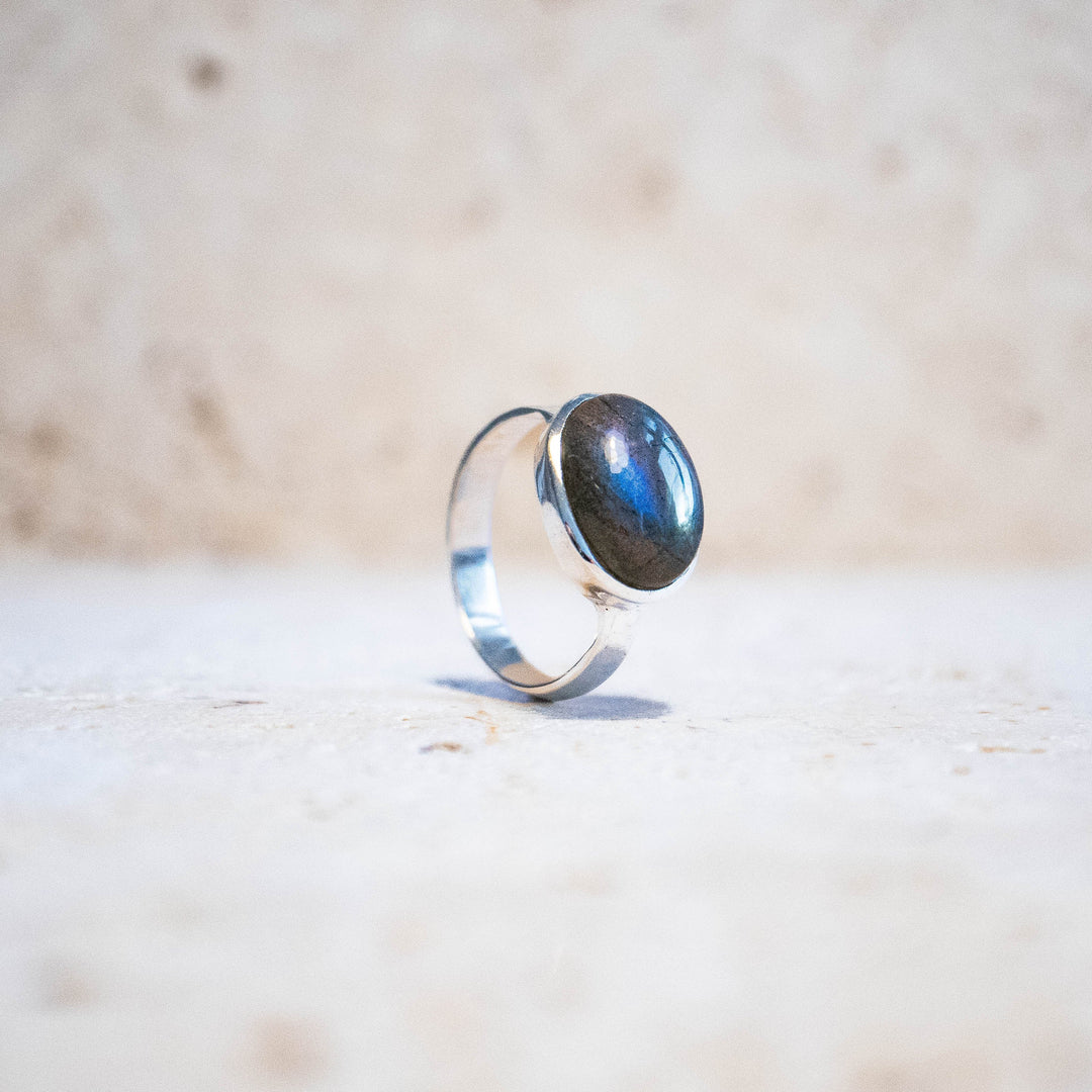 Grande Bague Ovale en Labradorite en Argent Sterling 925
