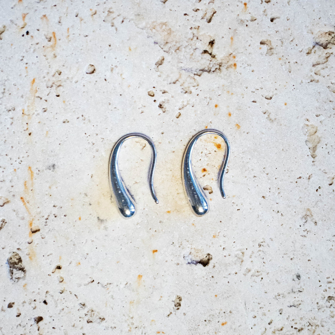 Boucles d'Oreilles en Argent Organique – Forme Sculpturale en Argent Sterling 925