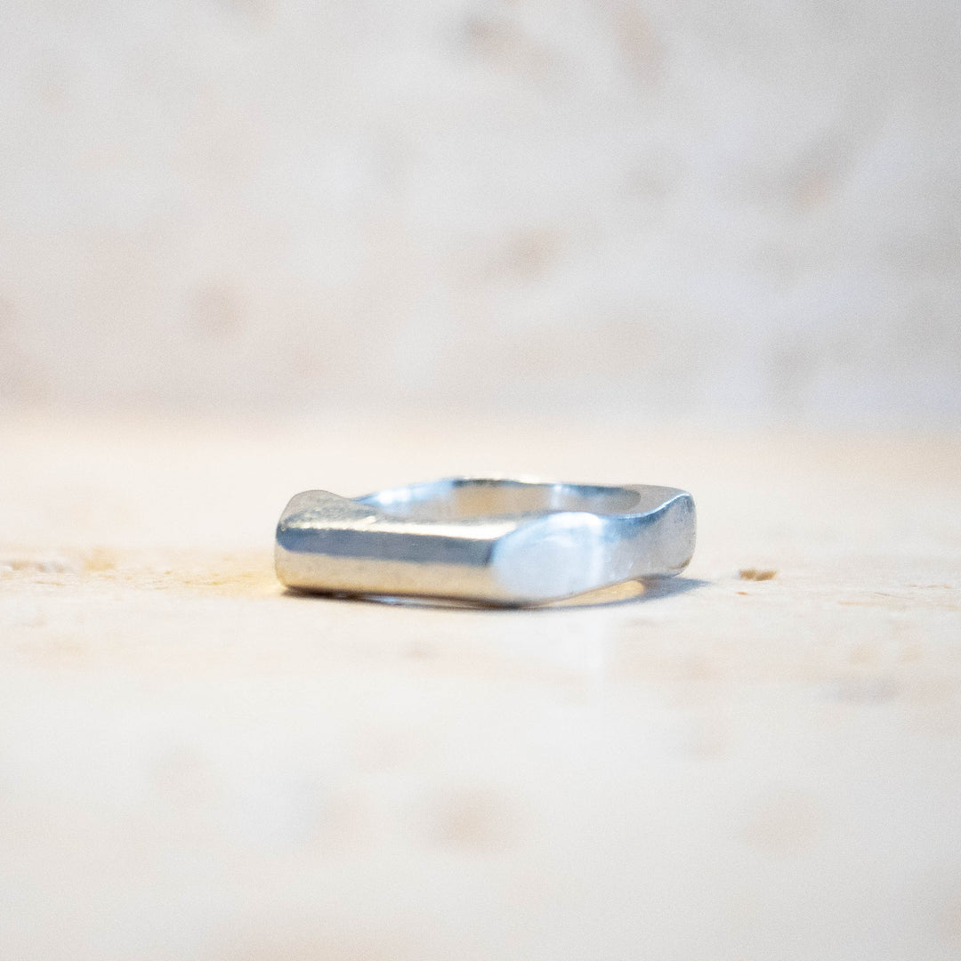 Bague asymétrique en argent sterling massif 925 – fait main
