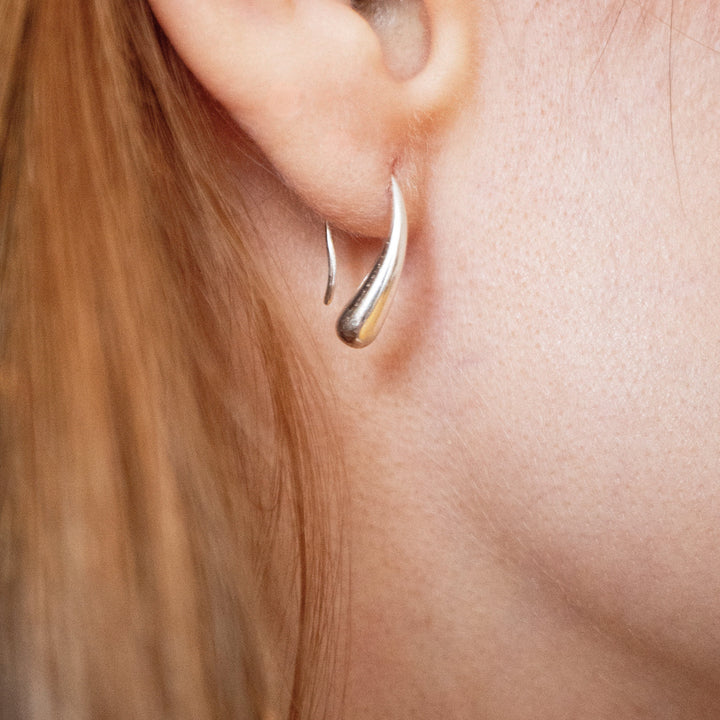Boucles d'Oreilles en Argent Organique – Forme Sculpturale en Argent Sterling 925