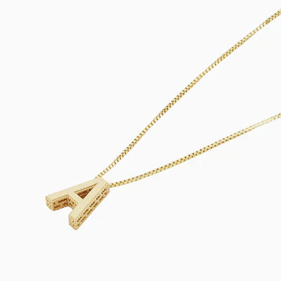 Collier lettre d'amour avec initiale en or