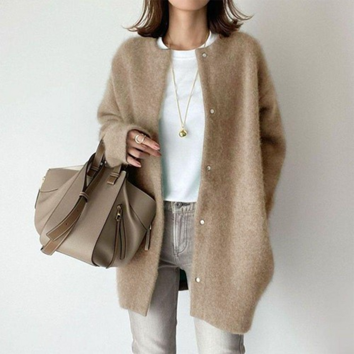 Chloé™ - Élégant Cardigan