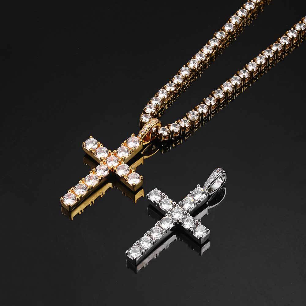 Collier en croix en or classique élégant