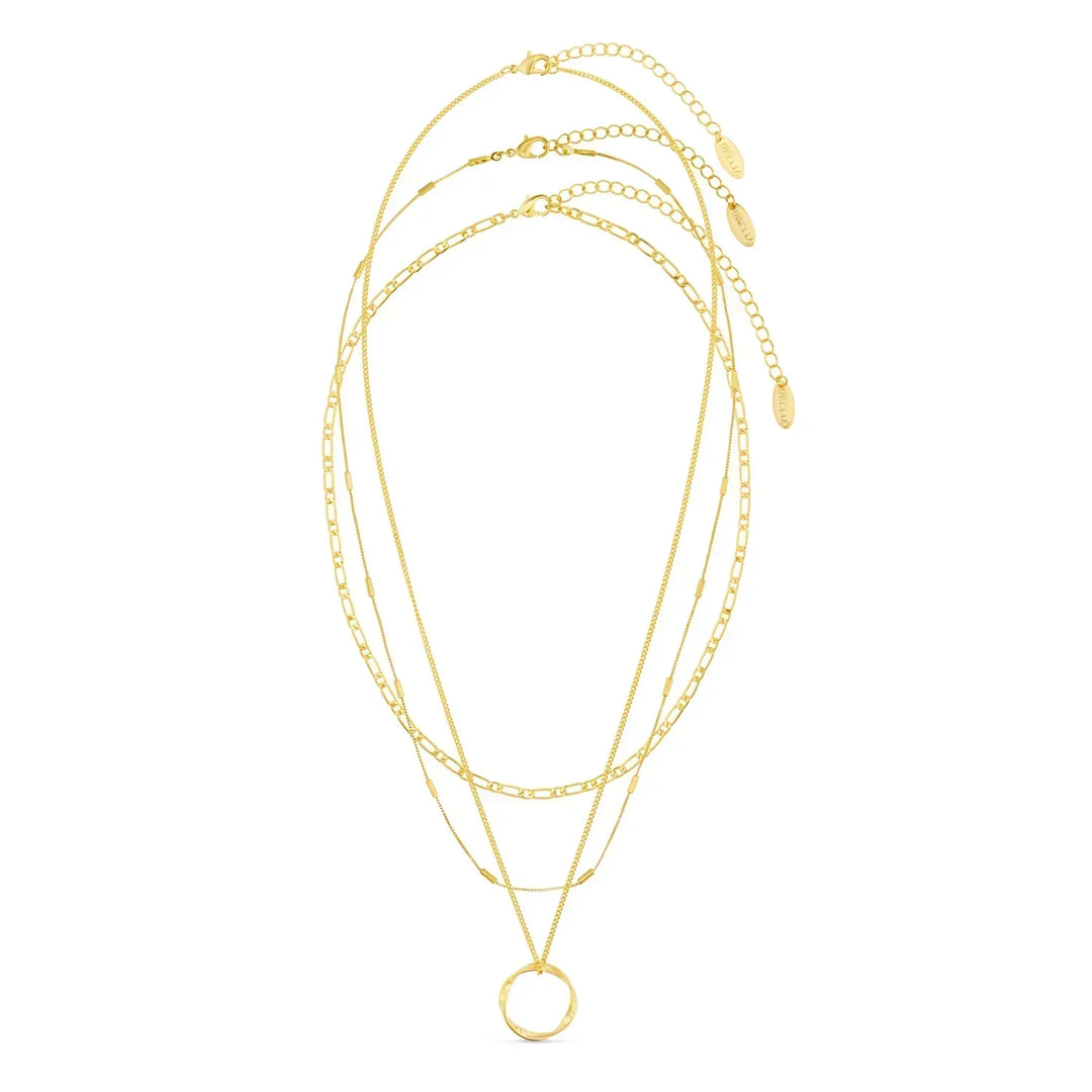 Collier en or élégant à trois rangs avec cercle ouvert