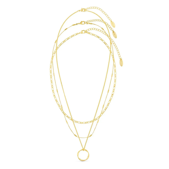 Collier en or élégant à trois rangs avec cercle ouvert