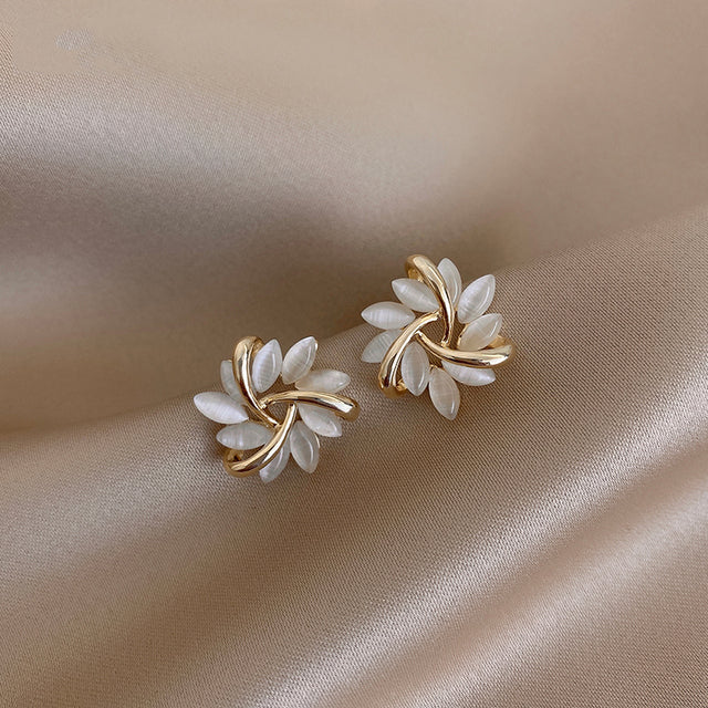 Boucles d'Oreilles en Or avec Fleurs d'Opale