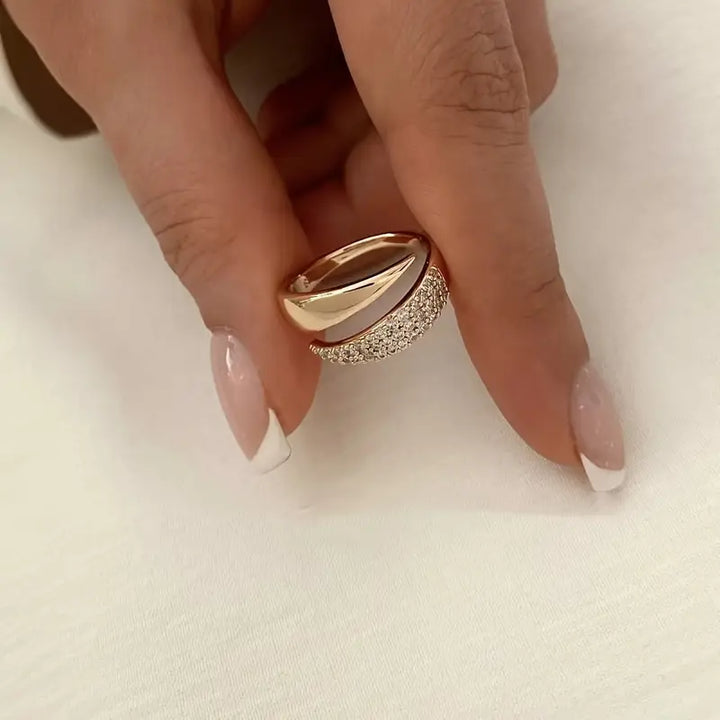 Éloïse – Une bague à la brillance intemporelle