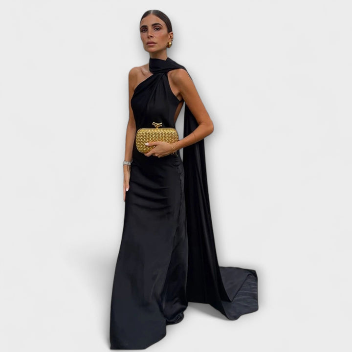 Robe Maxi Chic avec épaules dénudées et lien au cou