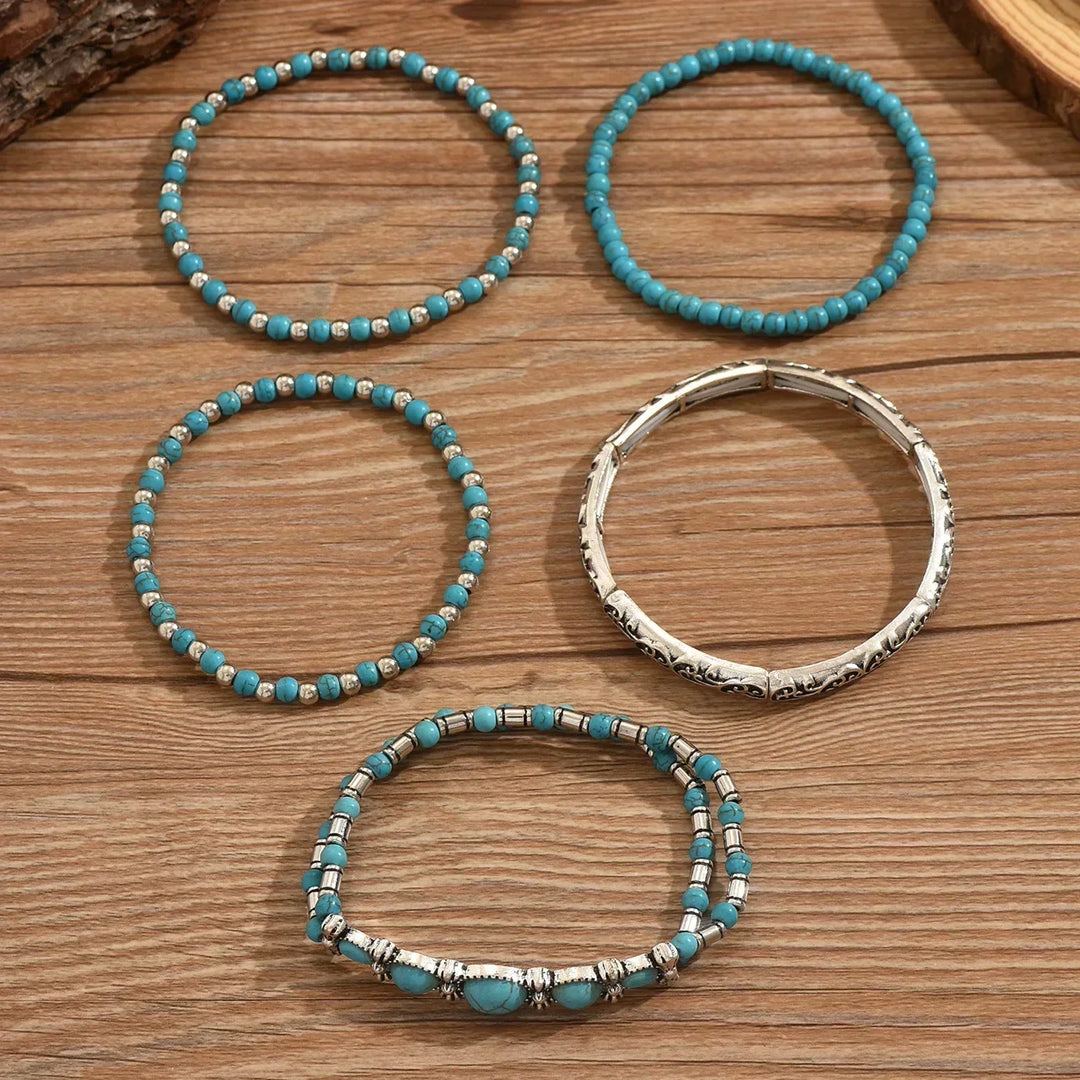 Ensemble de bracelets avec des perles turquoise