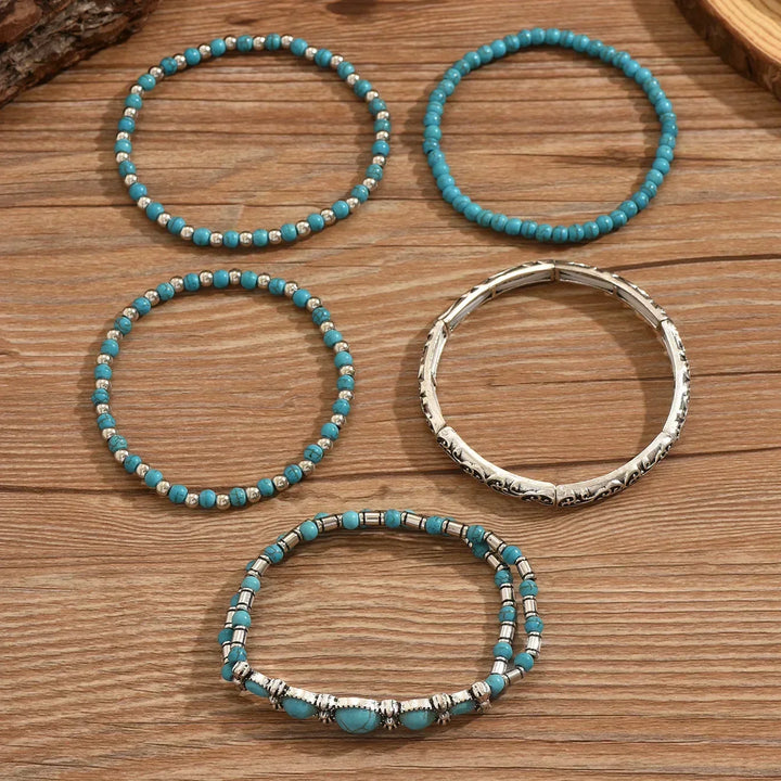Ensemble de bracelets avec des perles turquoise