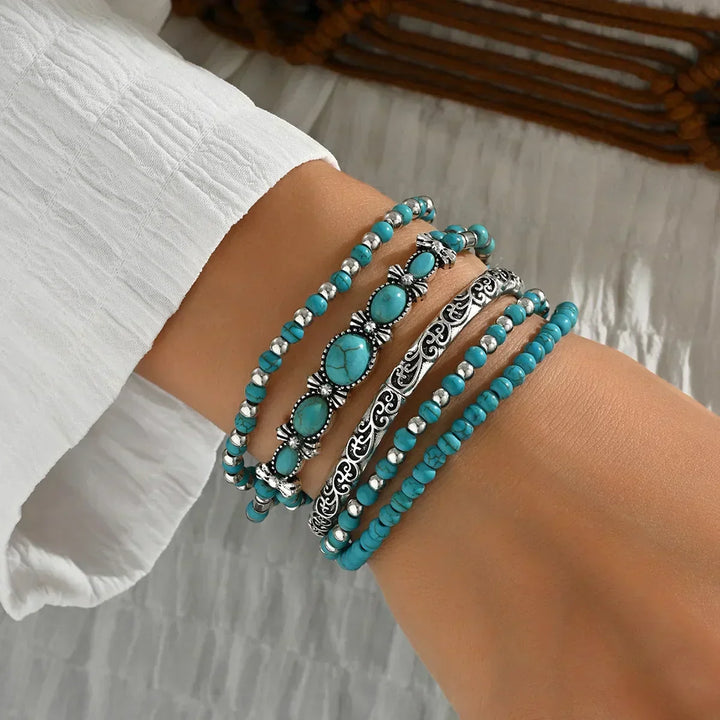 Ensemble de bracelets avec des perles turquoise