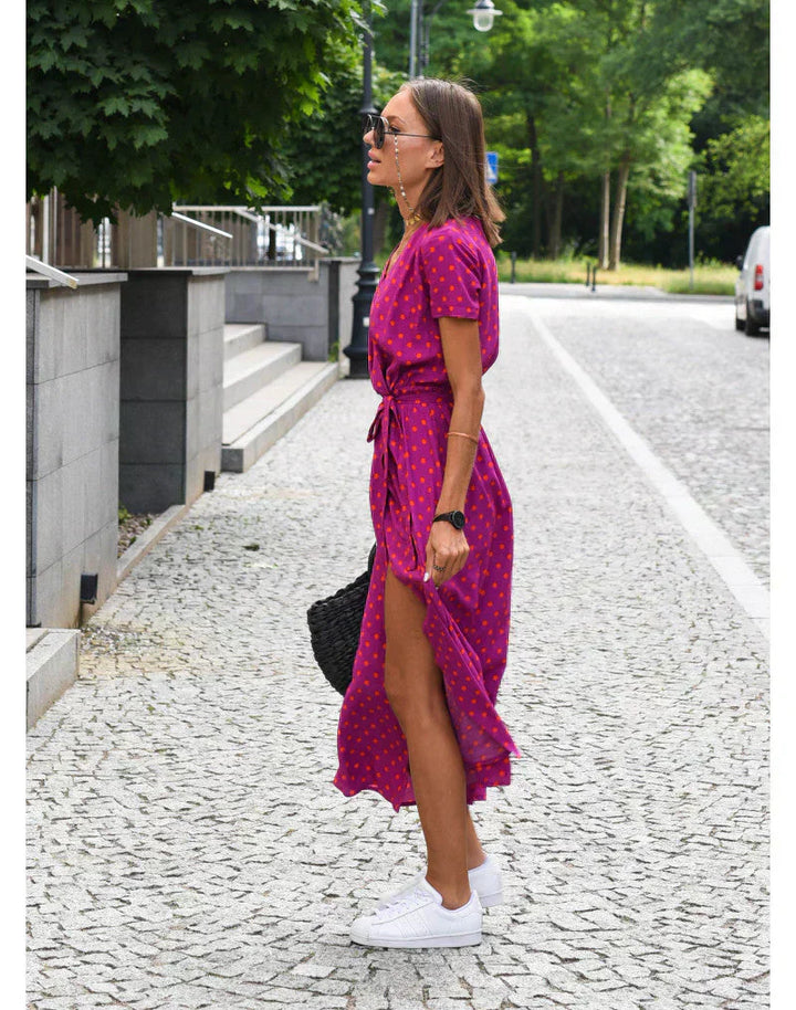 Giada™ | Robe élégante avec décolleté en V et coupe ajustée