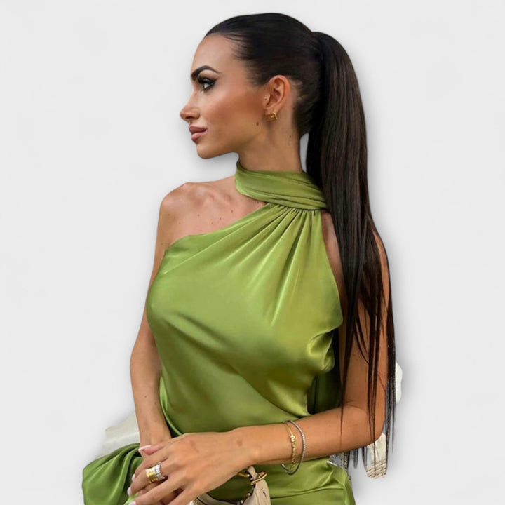 Robe Maxi Chic avec épaules dénudées et lien au cou