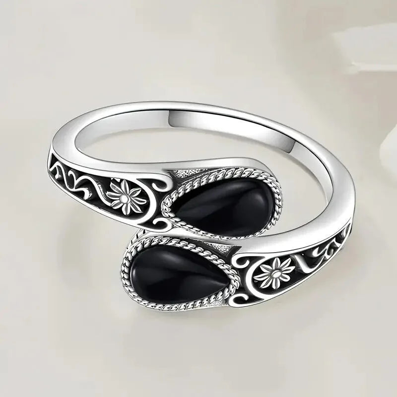 Bague Élégante avec Pierre de Lune Fleur