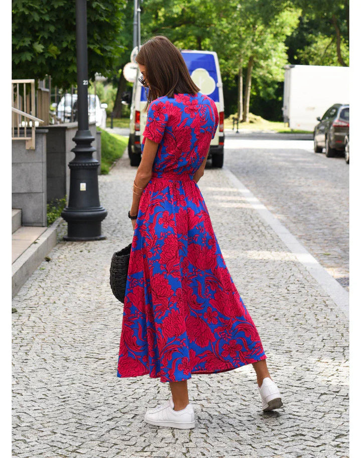 Giada™ | Robe élégante avec décolleté en V et coupe ajustée