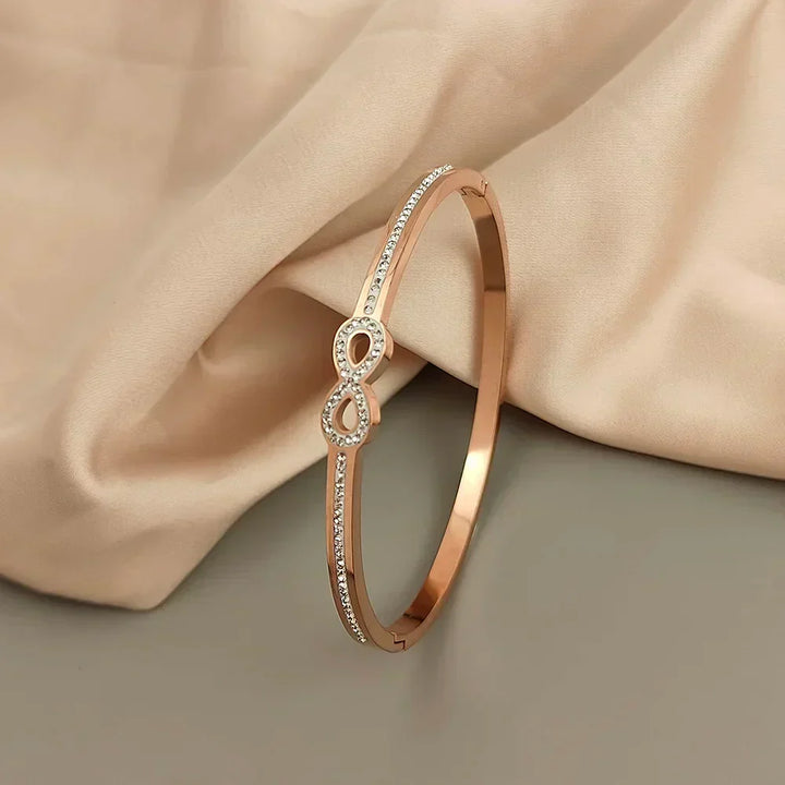 Bracelet Rigid Infinity avec Cristaux Exclusifs