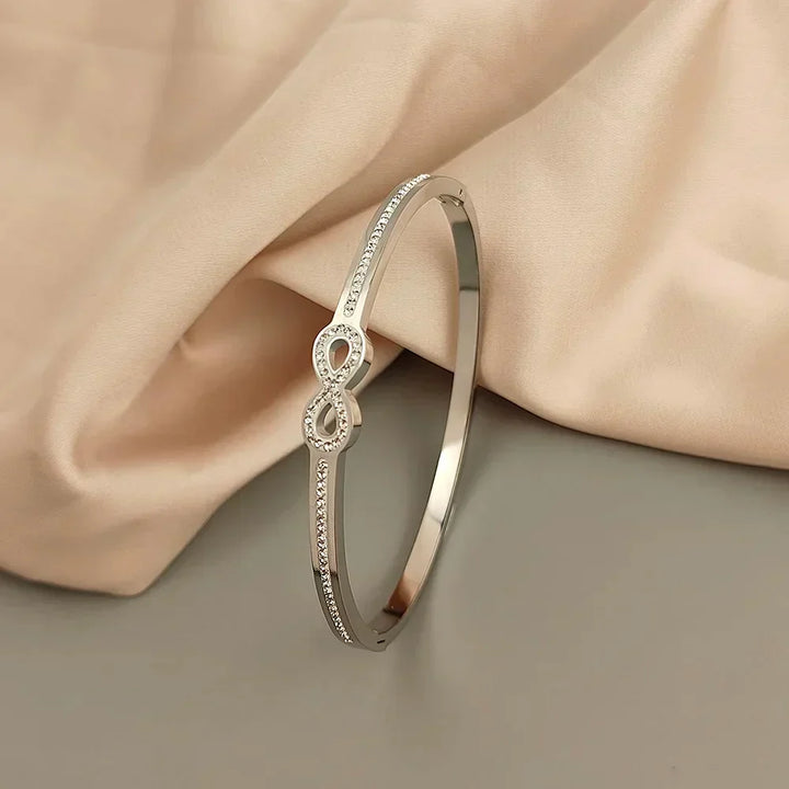 Bracelet Rigid Infinity avec Cristaux Exclusifs
