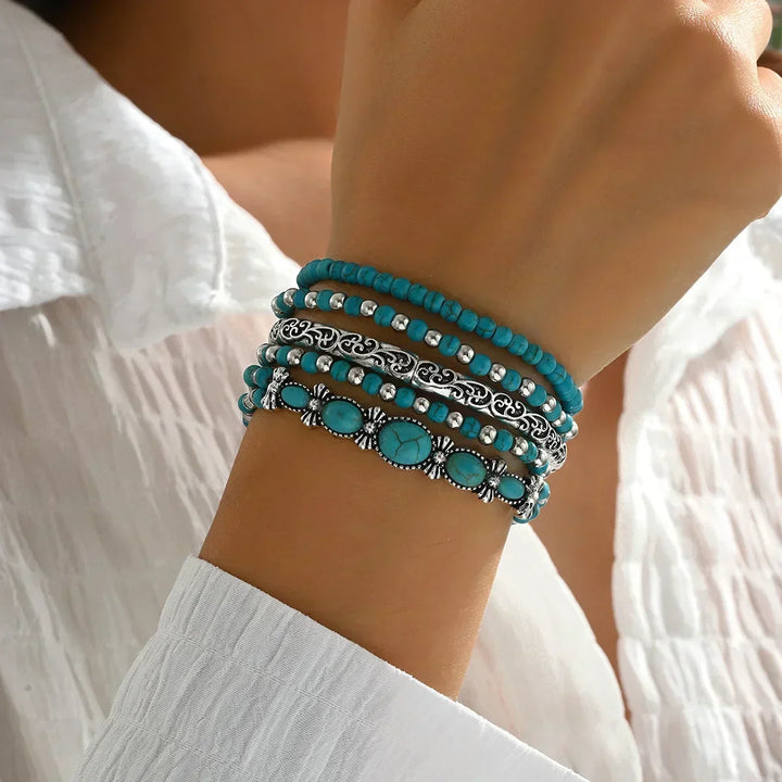 Ensemble de bracelets avec des perles turquoise