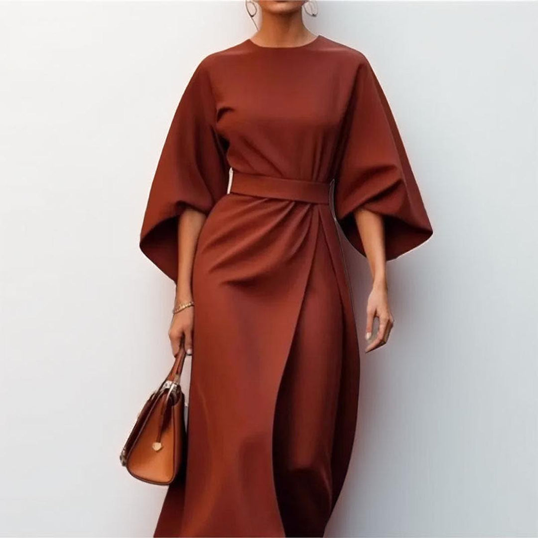 Camilla™ | Robe longue avec manches kimono au charme lumineux