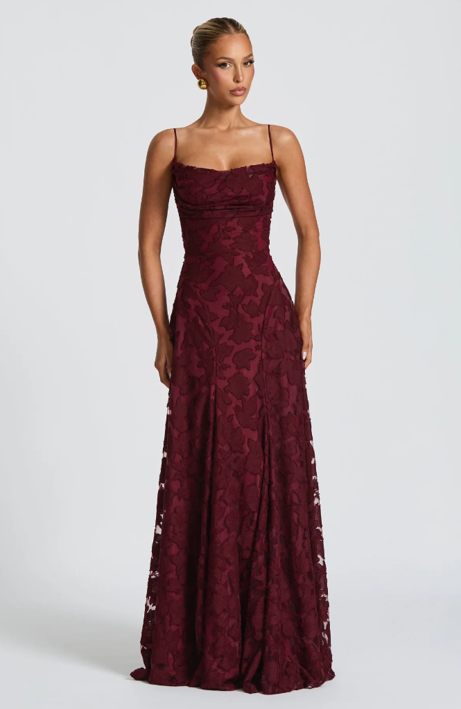 SOFIA | Robe Maxi Élégante en Dentelle