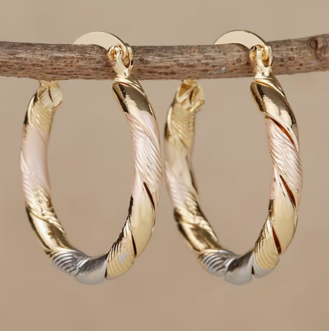 Boucles d'oreilles créoles torsadées Twilight Harmony