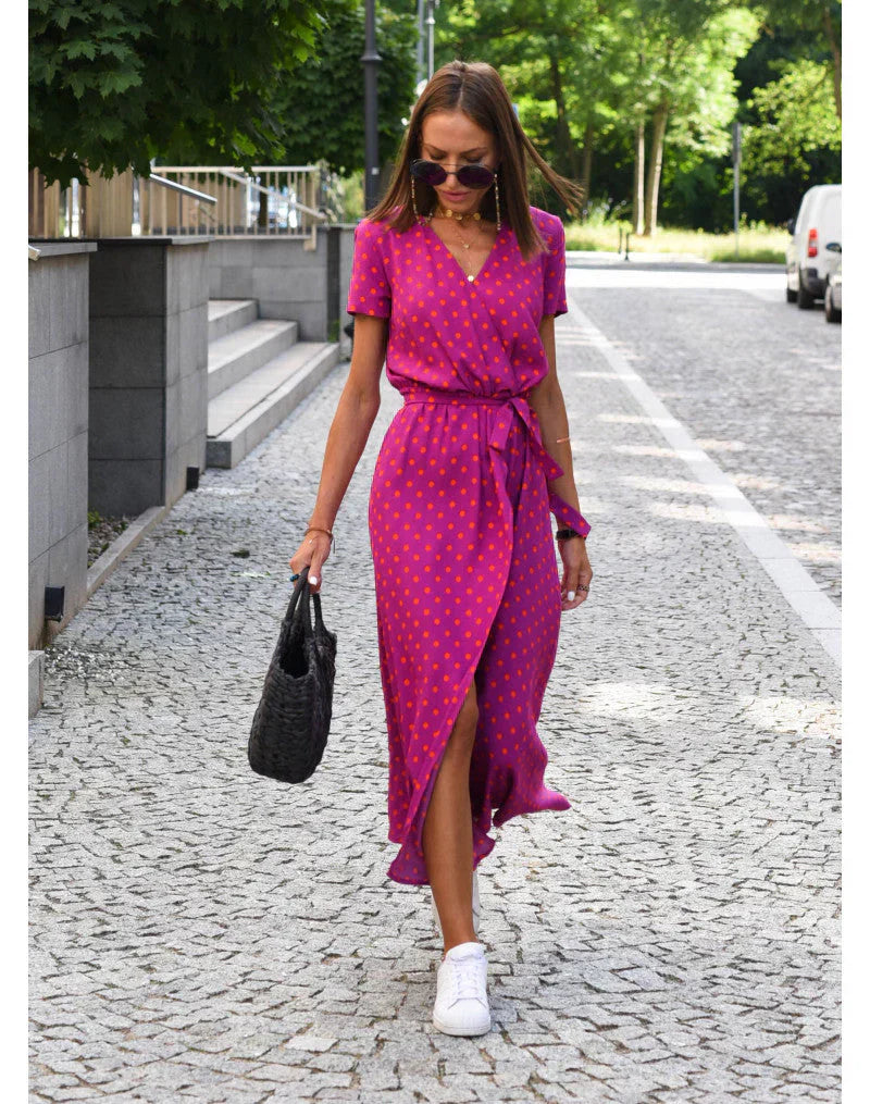 Giada™ | Robe élégante avec décolleté en V et coupe ajustée