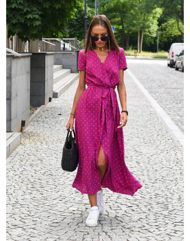Giada™ | Robe élégante avec décolleté en V et coupe ajustée