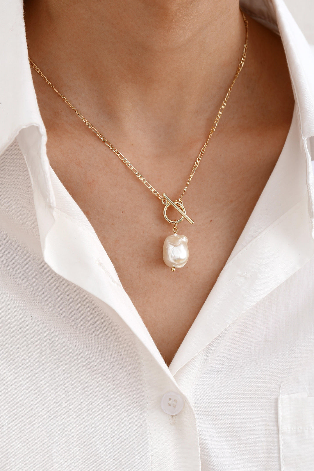 Collier Élégant avec Perles Dorées