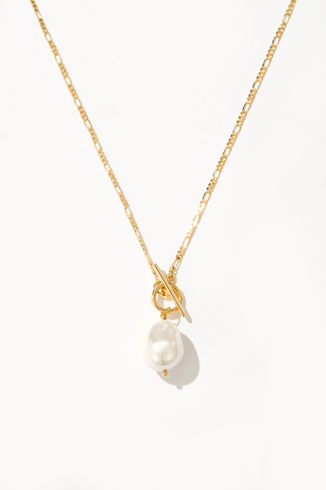 Collier Élégant avec Perles Dorées