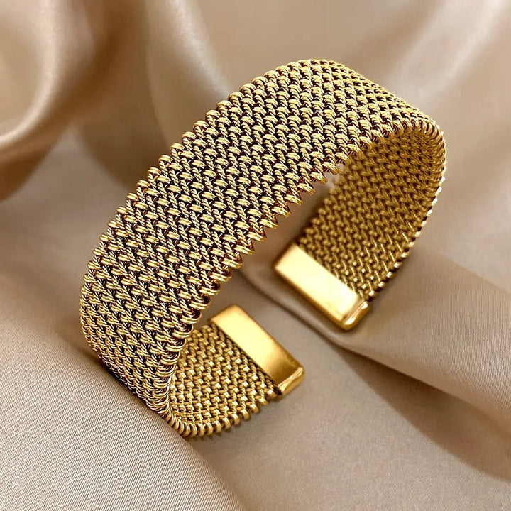 Bracelet en maille dorée vintage