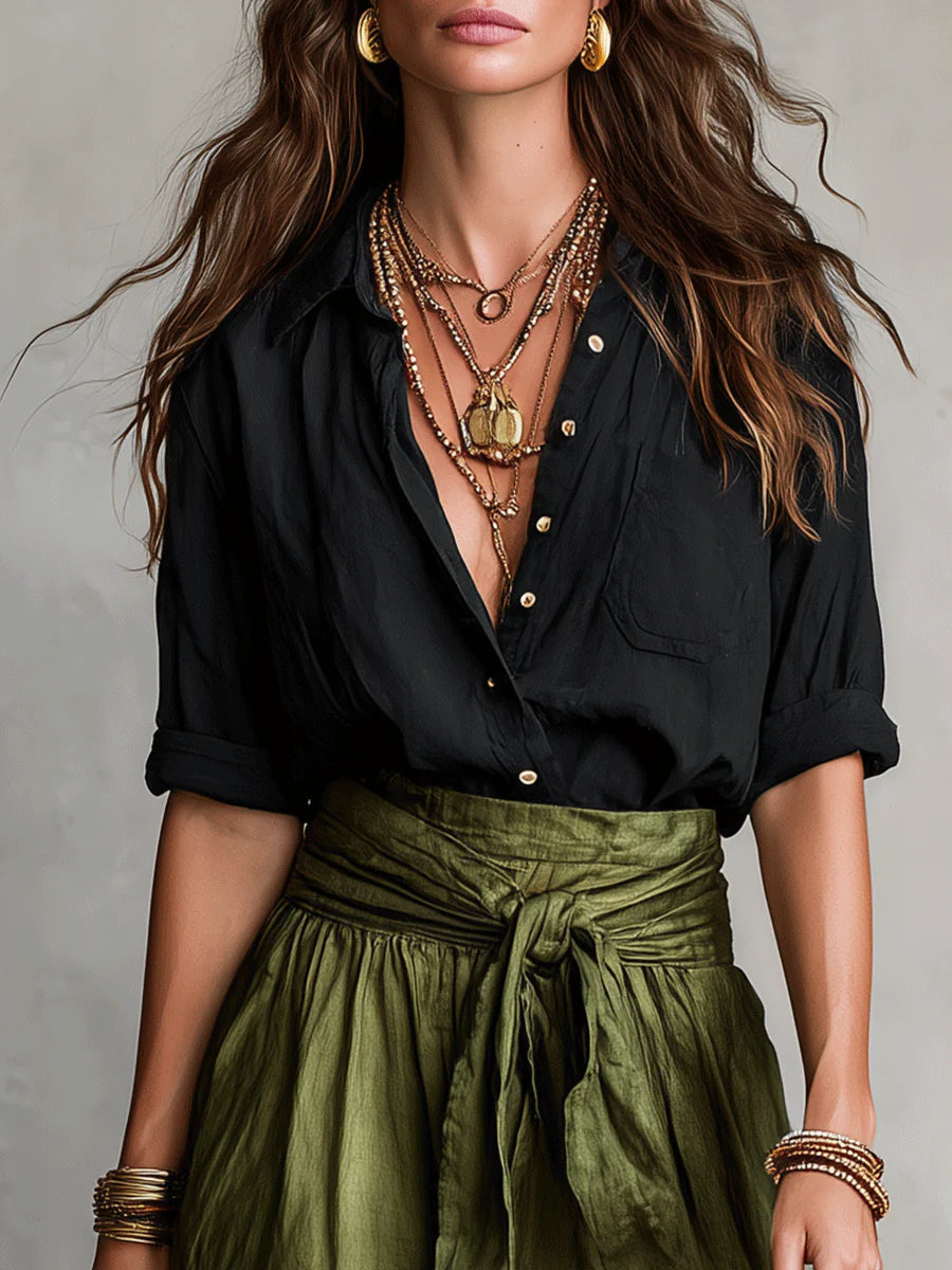 Vera™ | Ensemble de deux pièces : t-shirt noir et jupe midi verte olive