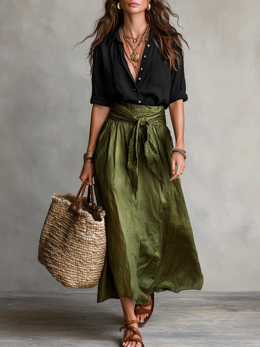Vera™ | Ensemble de deux pièces : t-shirt noir et jupe midi verte olive