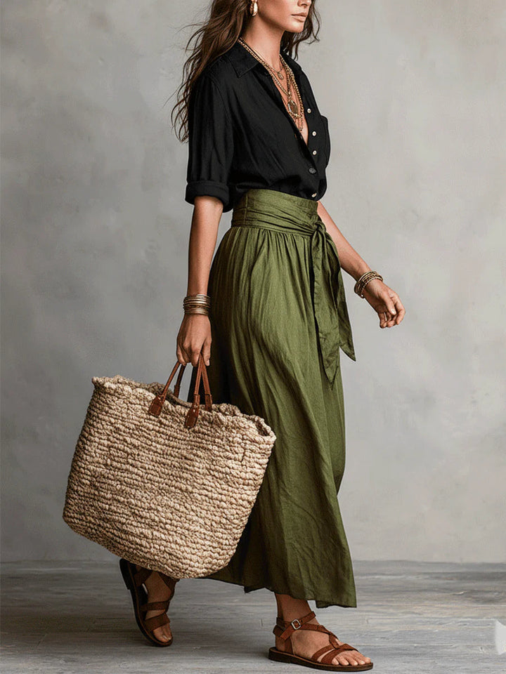 Vera™ | Ensemble de deux pièces : t-shirt noir et jupe midi verte olive
