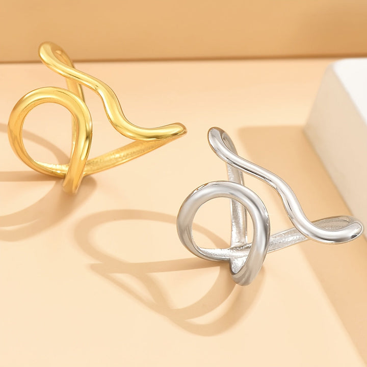 Bague Chique avec Vague Asymétrique