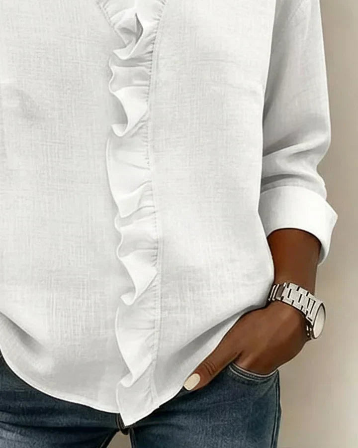 Chiara™ | Blouse à décolleté en V et volants délicats
