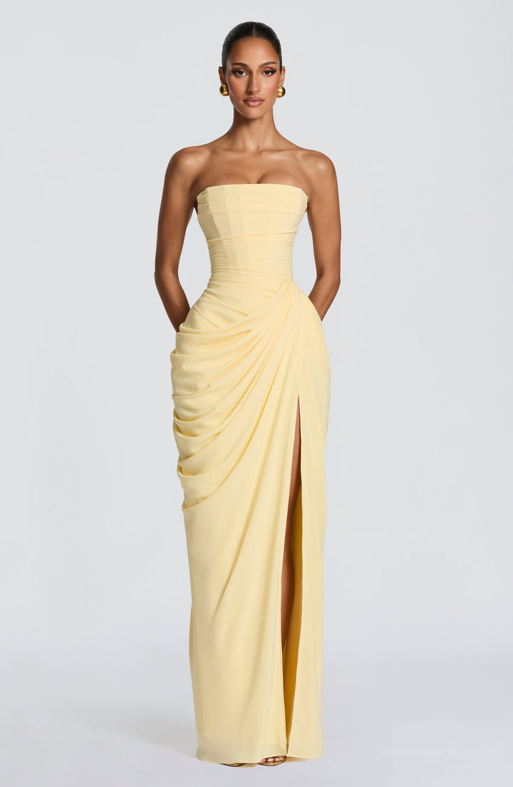 HANNAH | Robe maxi élégante avec drapé et fente haute