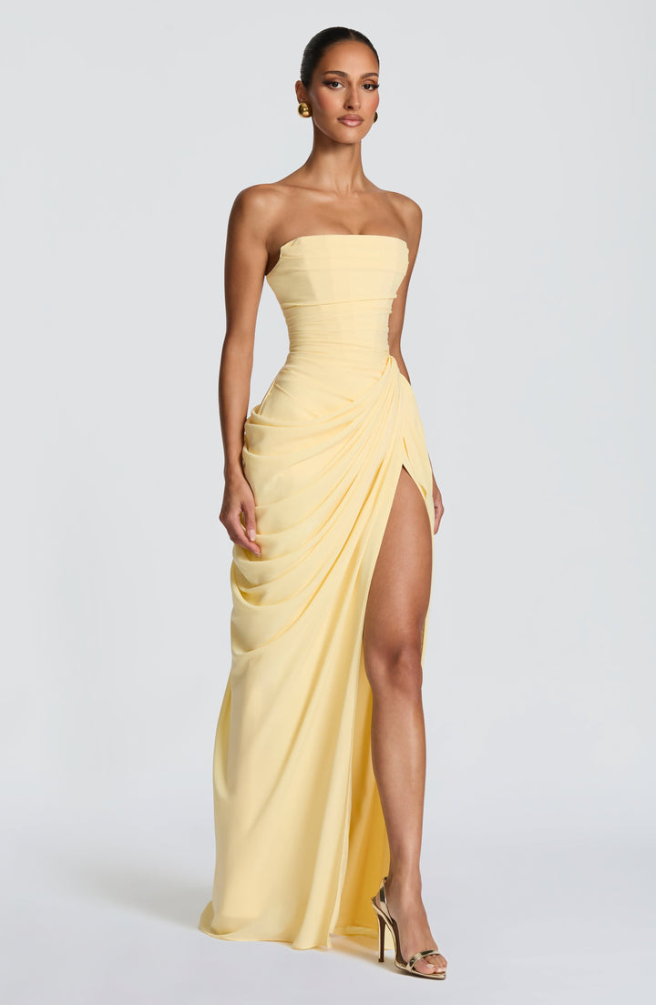 HANNAH | Robe maxi élégante avec drapé et fente haute