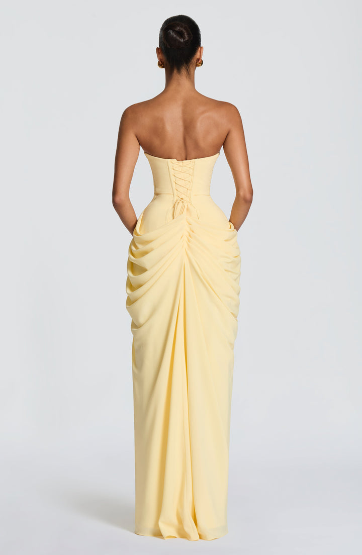 HANNAH | Robe maxi élégante avec drapé et fente haute