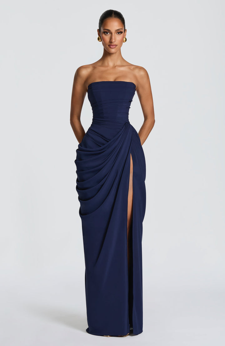 HANNAH | Robe maxi élégante avec drapé et fente haute