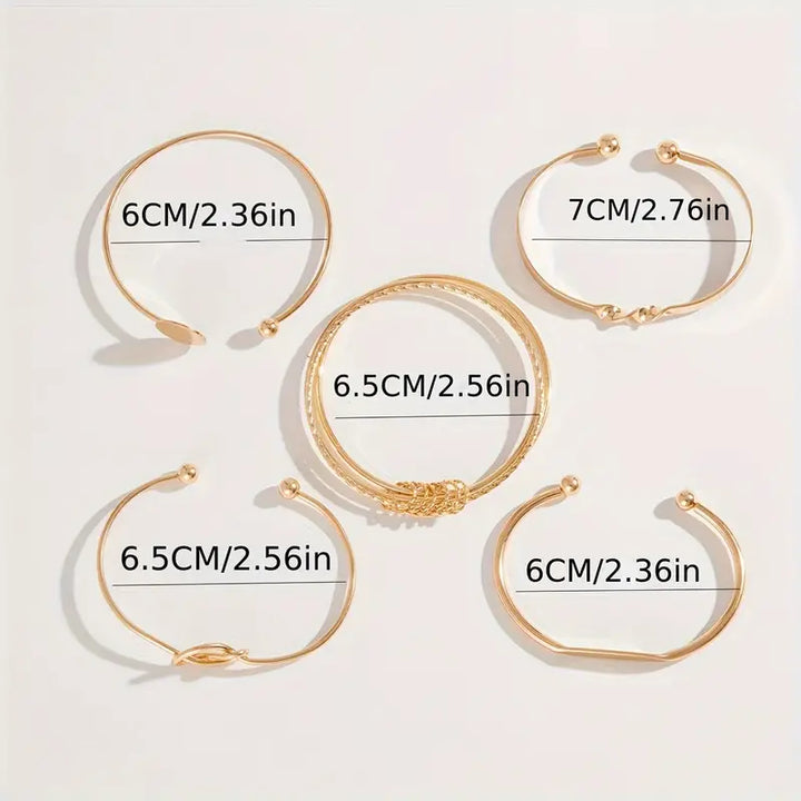 Ensemble de bracelets en or élégant, noué et sophistiqué