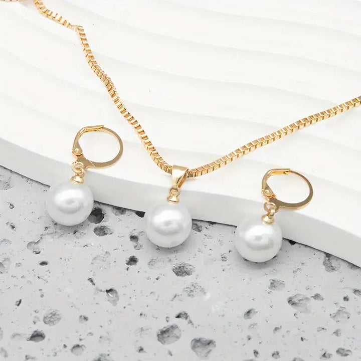 Collier de Perles Ã‰lÃ©gant et Gracieux