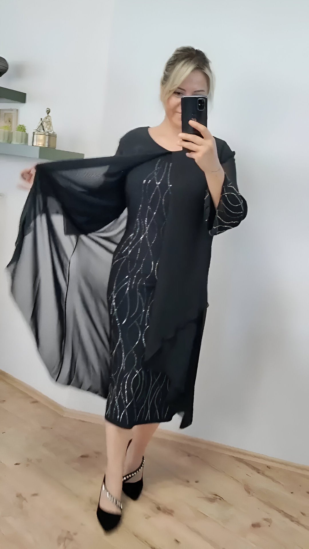 Claudia™ | Robe Élégante à Superposition Légère