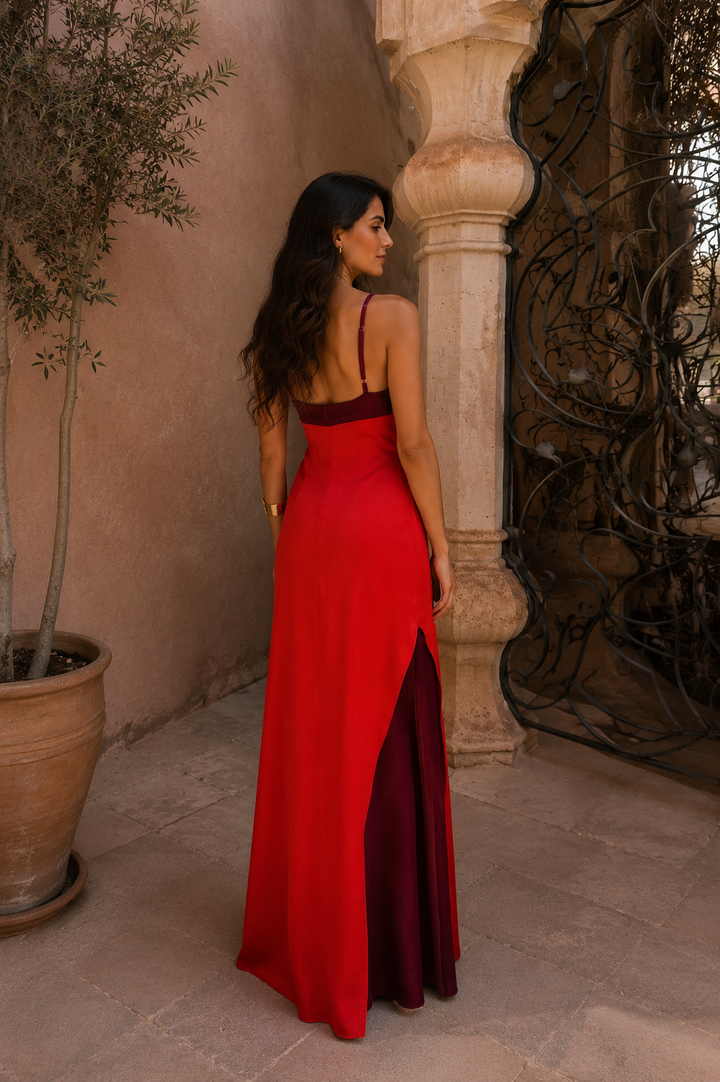 Gerella │ Robe longue à bretelles avec fente