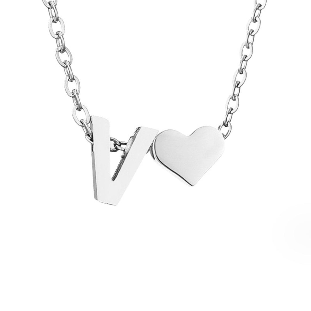Collier Initial Intemporel avec Pendentif Cœur