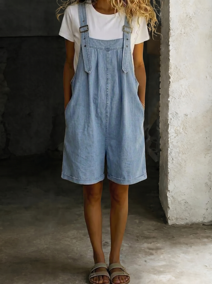 Isabel - Combinaison courte en denim doux au toucher avec finition vintage en bleu clair