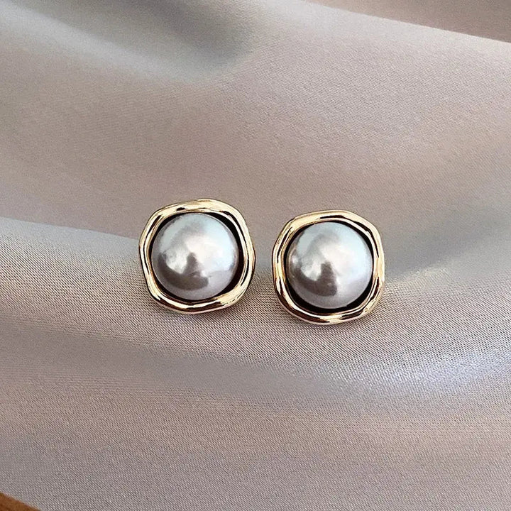 Boucles d'oreilles élégantes avec perles noires